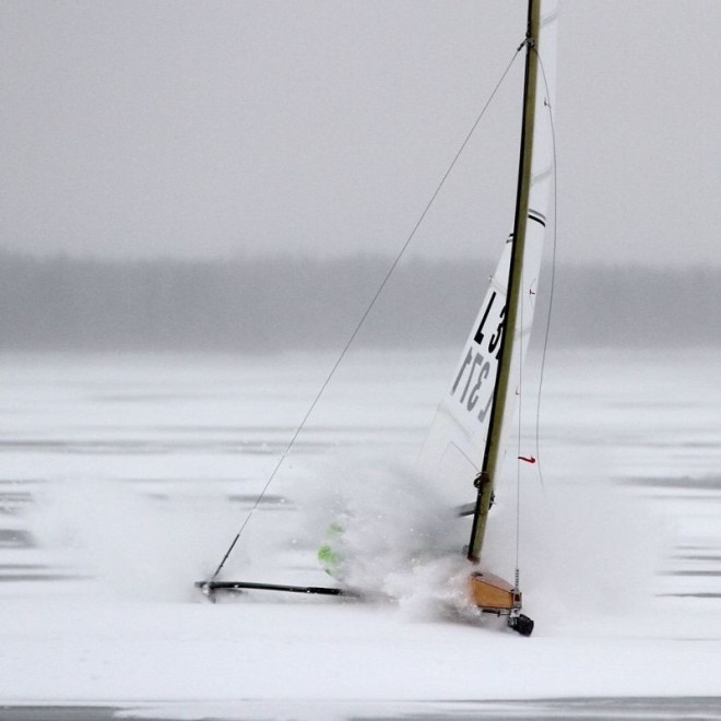 Żagiel regatowy DN z listwami taperowanymi